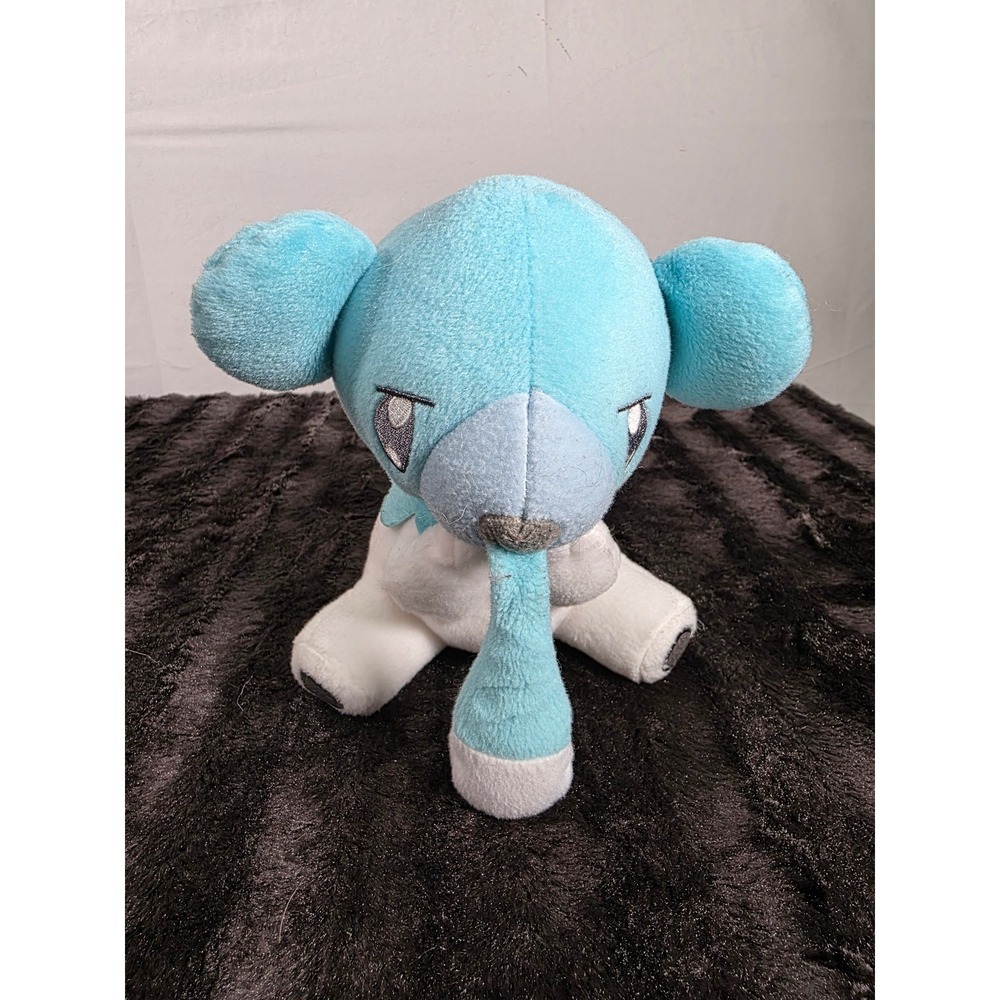 Tomy Pokemon Cubchoo Plush Stuffed Animal Blue White Ice Type Toy T19358